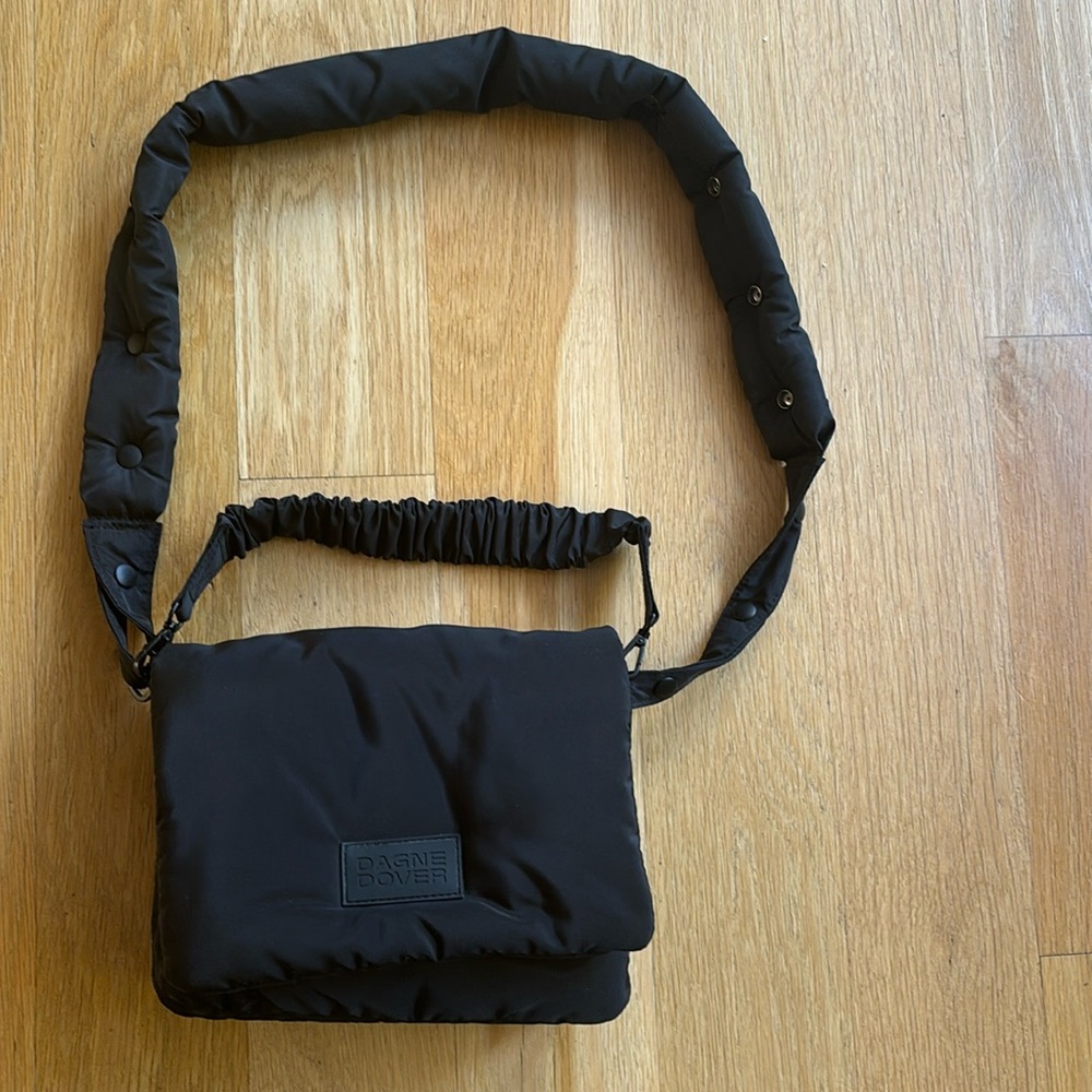 Dafne Dover crossbody bag. Like new!